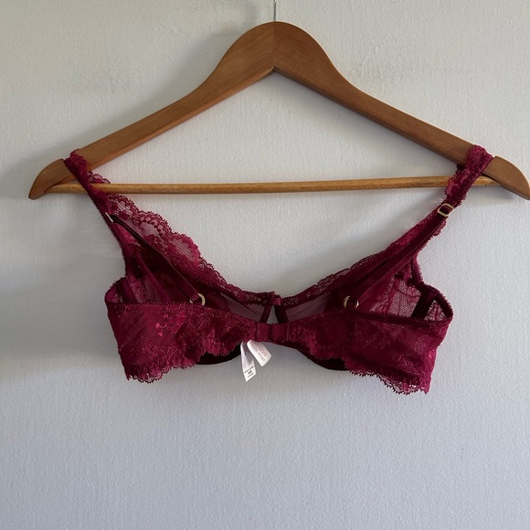 Victoria’s Secret Maroon Lace Underwire ‘Very Sexy’ Plunge Bra size 34B EUC - Picture 5 of 9
